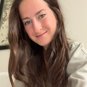 Meet your Posher, Michaela